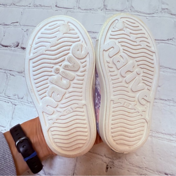 Natives - Picture 6 of 7